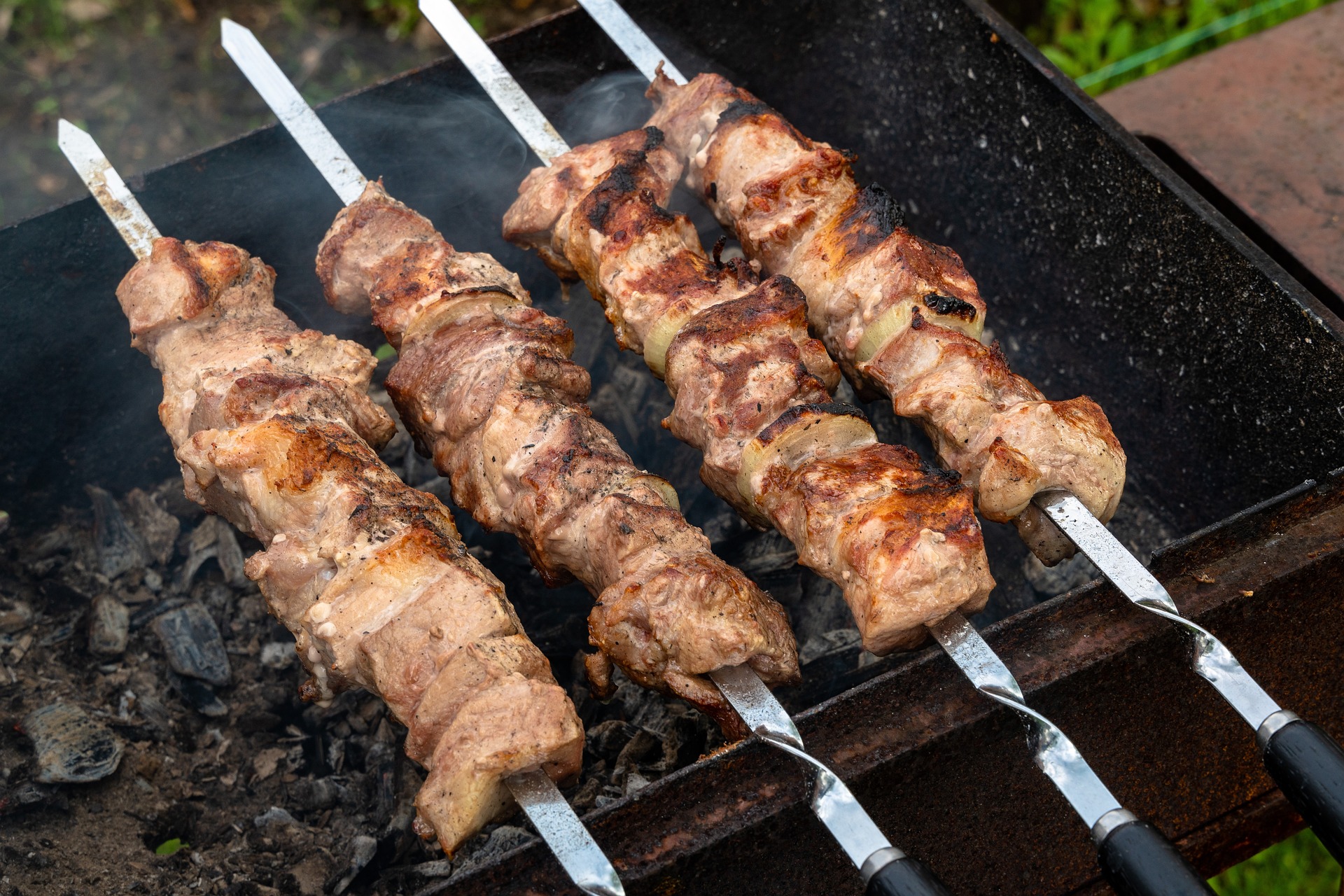 bbq-5207830_1920.jpg